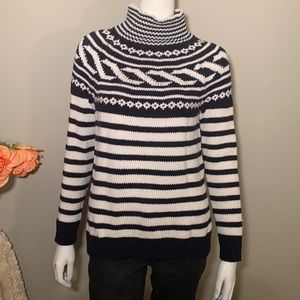 Mock neck sweater navy & cream